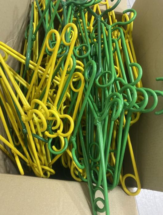 Вішалки для одягу