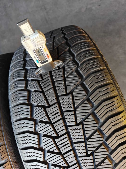 R18 225 40 шини зимові Gislaved EuroFrost 6 гарний стан вироб. Франція