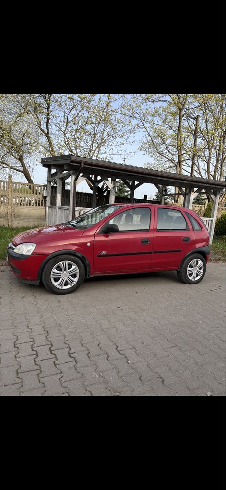 Opel Corsa C 1.0benzyna 2003r. Wazne opłaty”bez rdzy „”