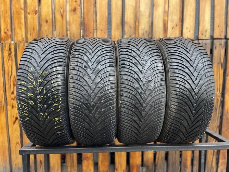 Шини б/у r17 225/50 зима 7 мм залишил