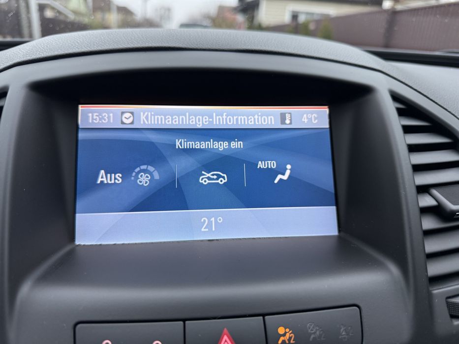 Розмитнений Opel Insignia з Німеччини