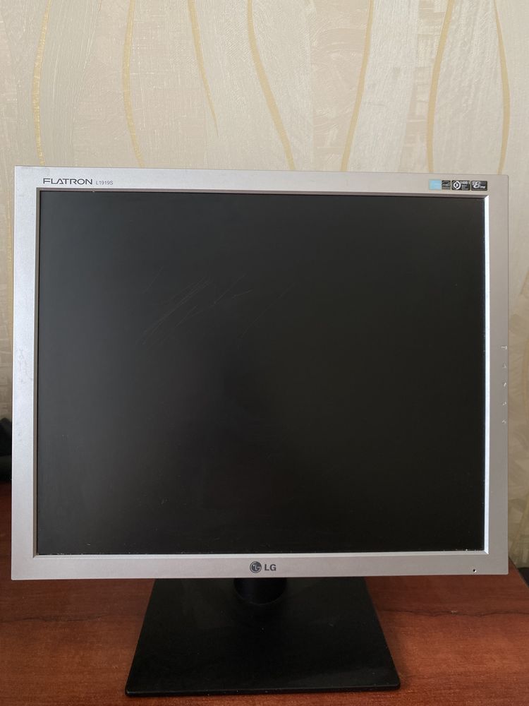 Монитор lg flatron L1919S-SF