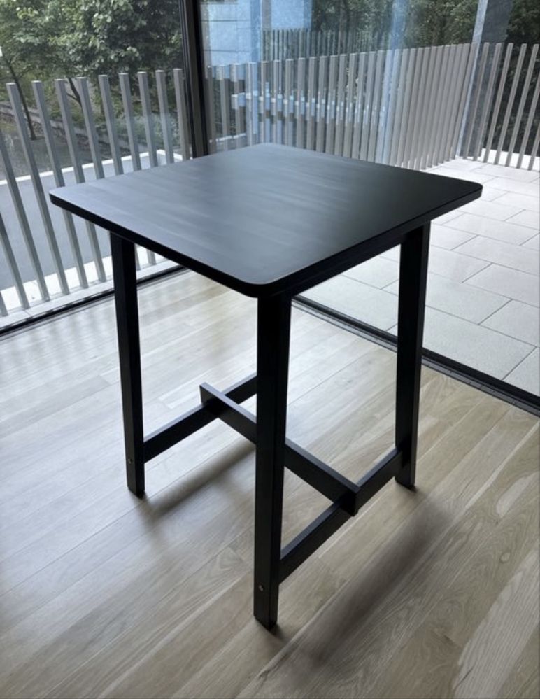 Mesa alta preta IKEA Norraker