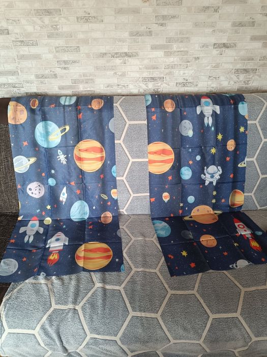 Zasłony kosmos dla chłopca