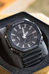 Męski sportowy czarny zegarek Casio GA 2100 AER 44mm