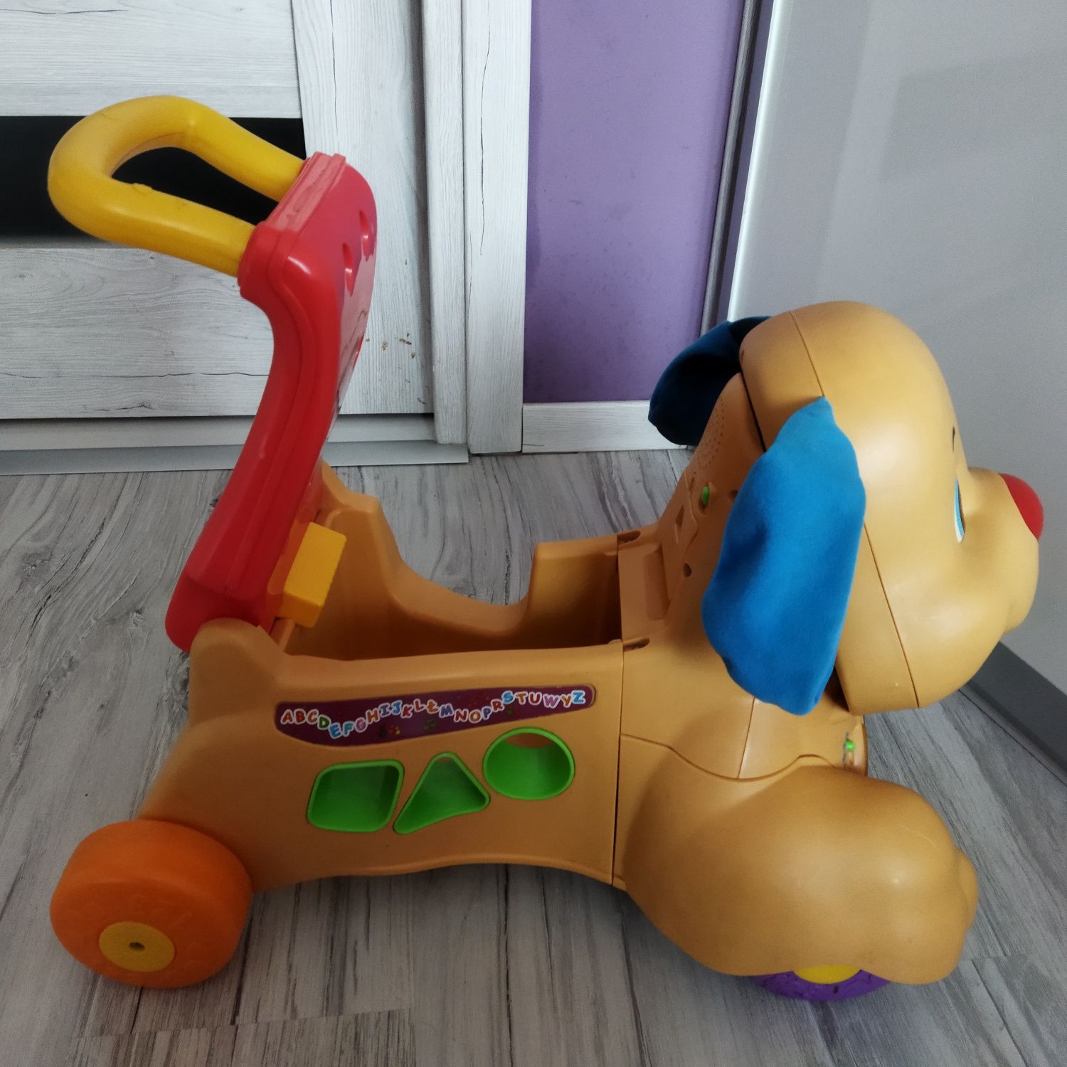 Jeździk szczeniaczka Fisher Price