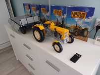 Model Ursus C-330 DeAgostini skala 1:8