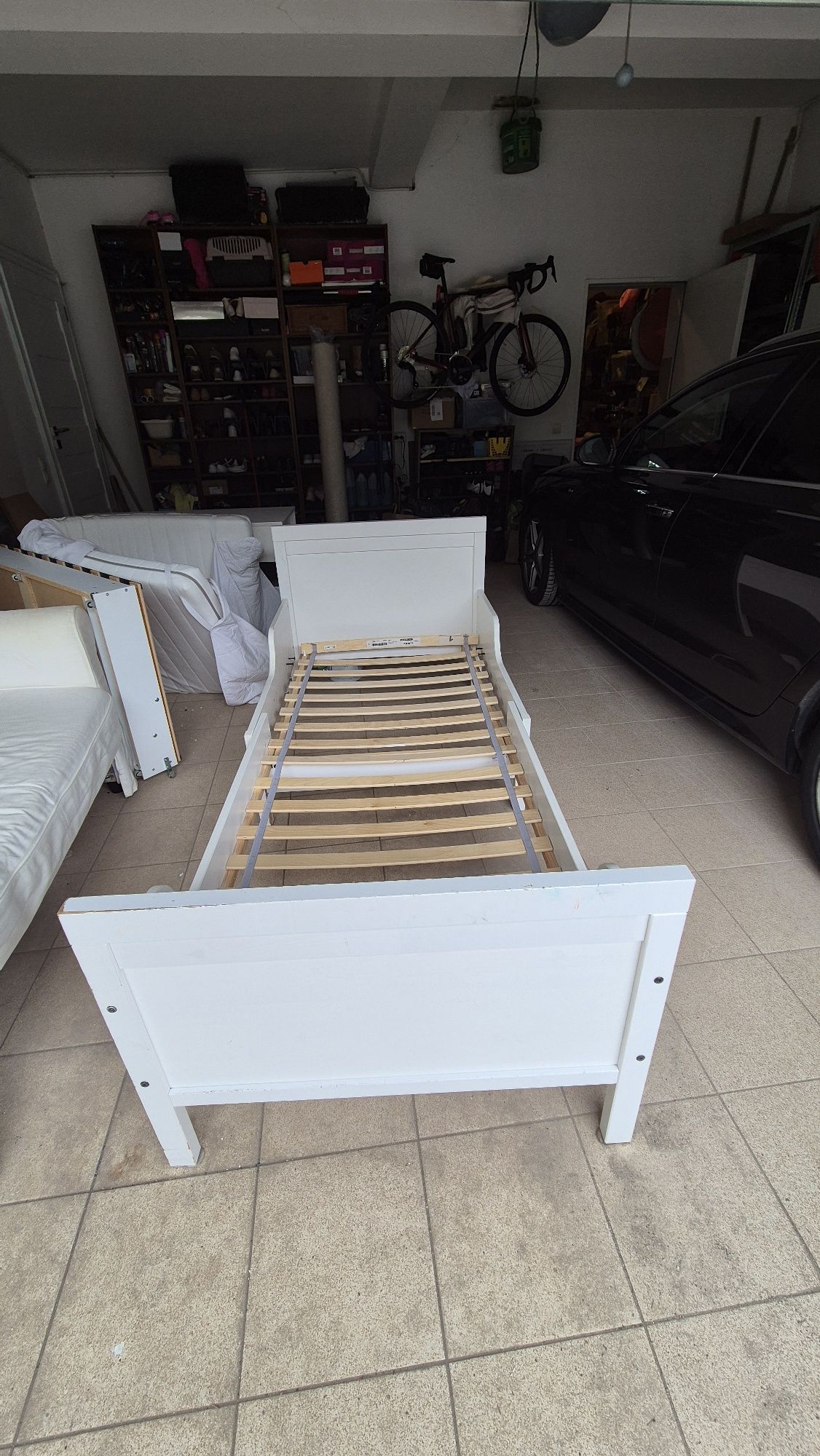 Biurko, soft i łóżko Ikea