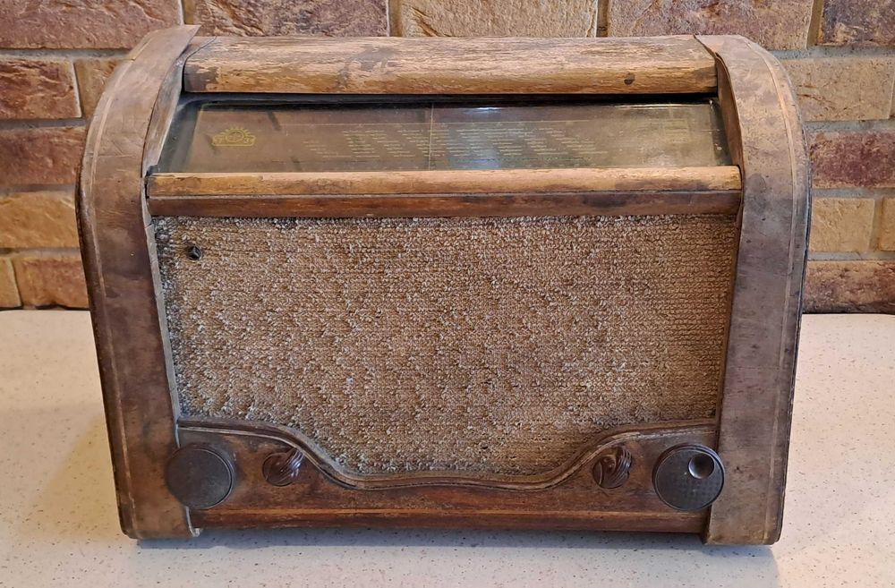Stare lampowe radio AGA T-3 dla kolekcjonera