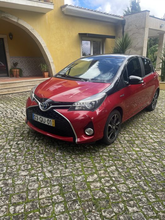 Toyota yaris Hibrido Square Collection Caixa Automatica