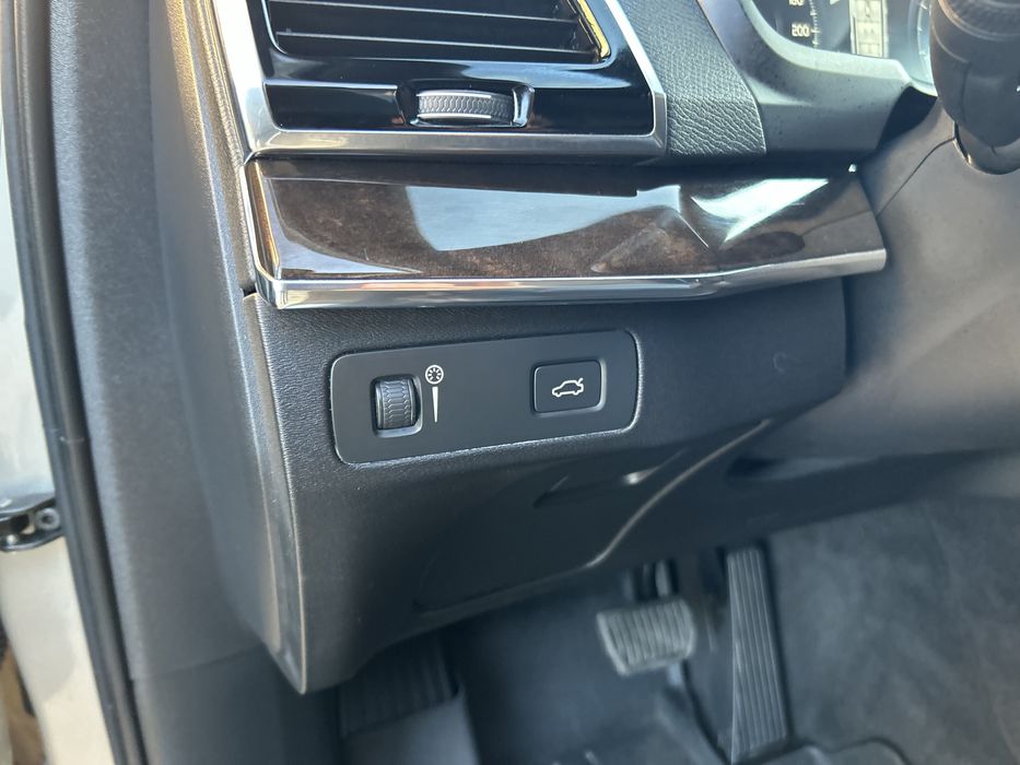 Volvo Xc90 Т6 AWD