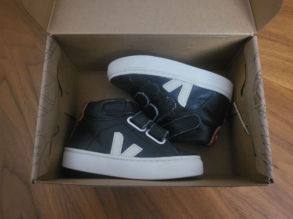 Sapatilha/bota Veja de Criança nr. 22