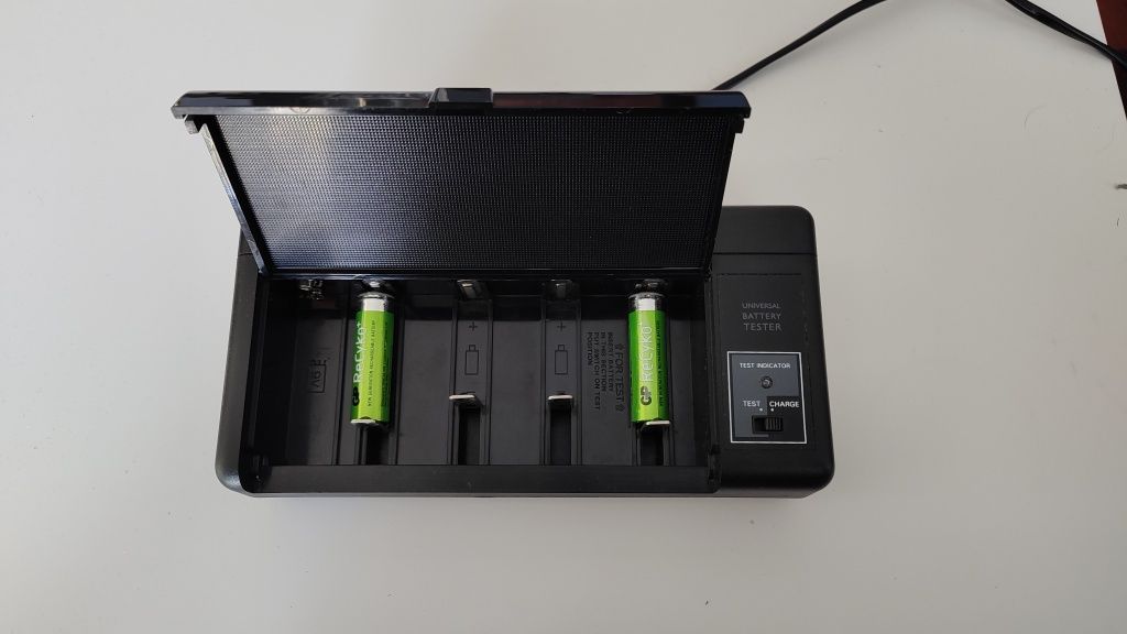 Ładowarka AA AAA Philips PNC251