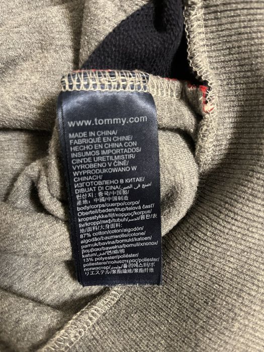 Худі Tommy Hilfiger.