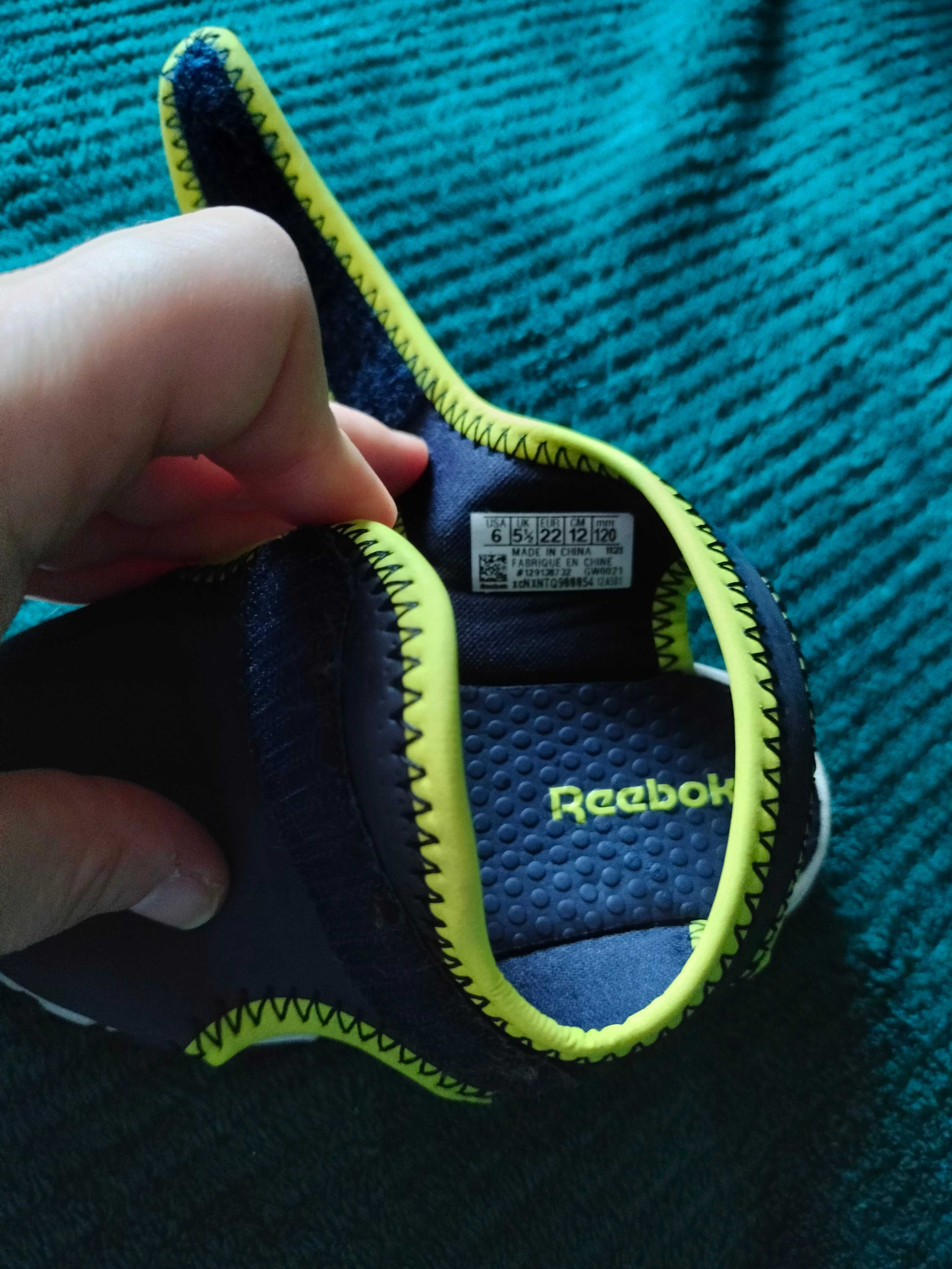 Sandałki Reebok rozmiar 22