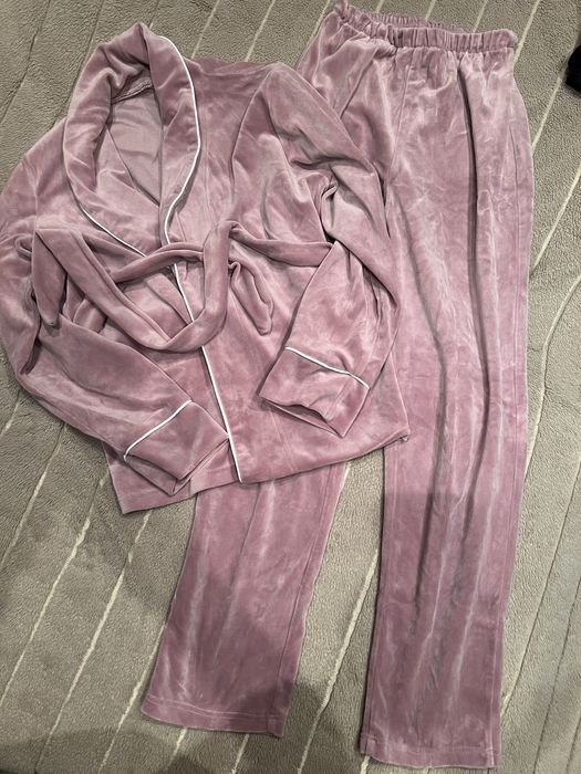 Жіночій домашній костюм