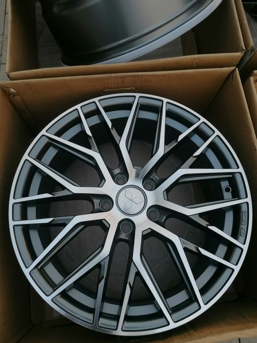 #MA4 Alufelgi R18 5x114,3 Mitsubishi Lancer Outlander ASX Galan