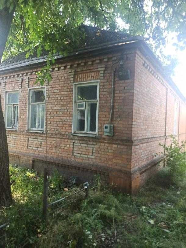 Продам капітальний цегляний будинок в Дергачах