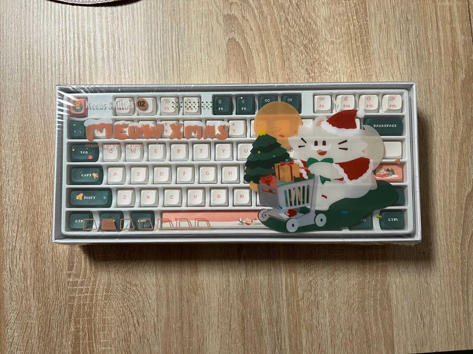 Nowe Keycapy NuPhy Meow Xmas KDA  - Świąteczna Edycja