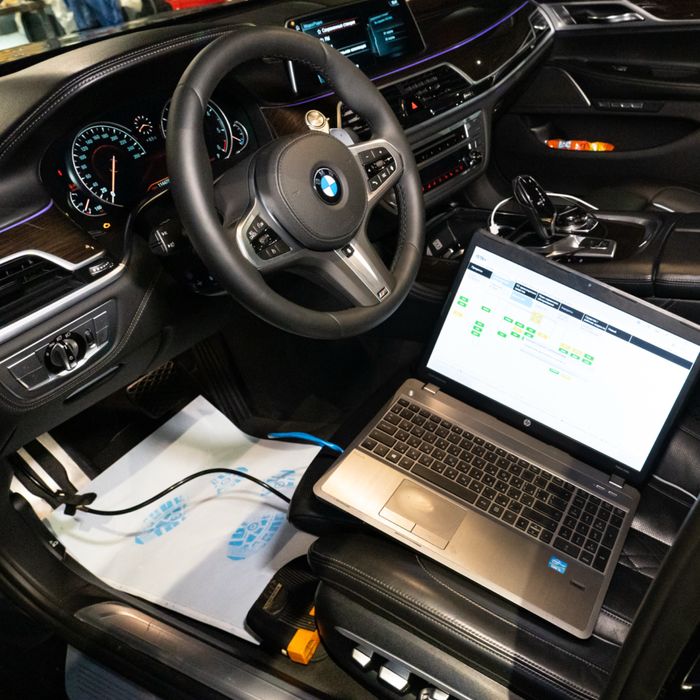 Кодування всіх опцій BMW .CarPlay, Зміна мови , Навігація , Чип Тюнінг