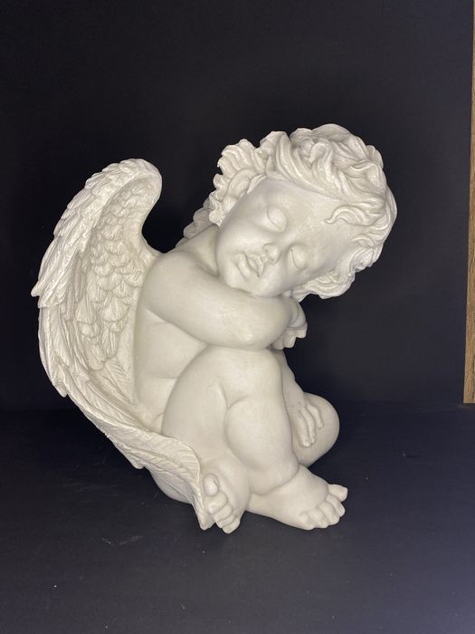 Anioł ze sztucznego twarzywa 30*24*30cm