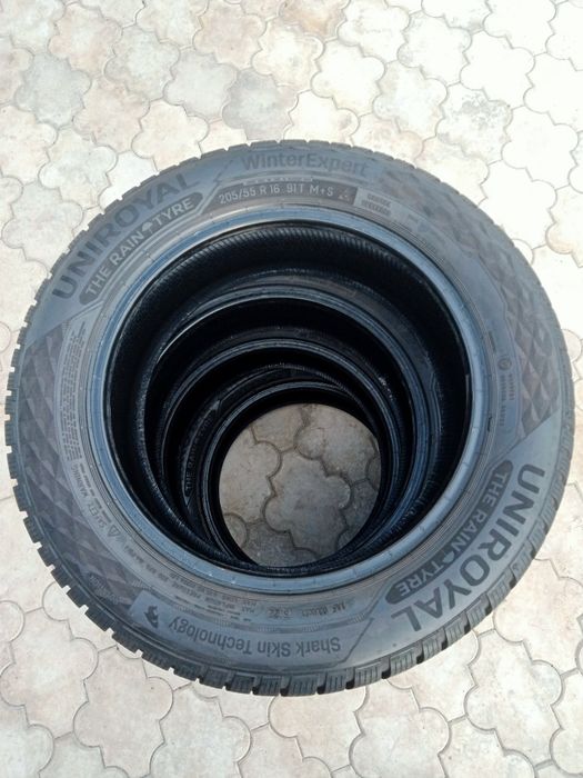 Резина зимняя 205/55/16 Uniroyal Winter Expert