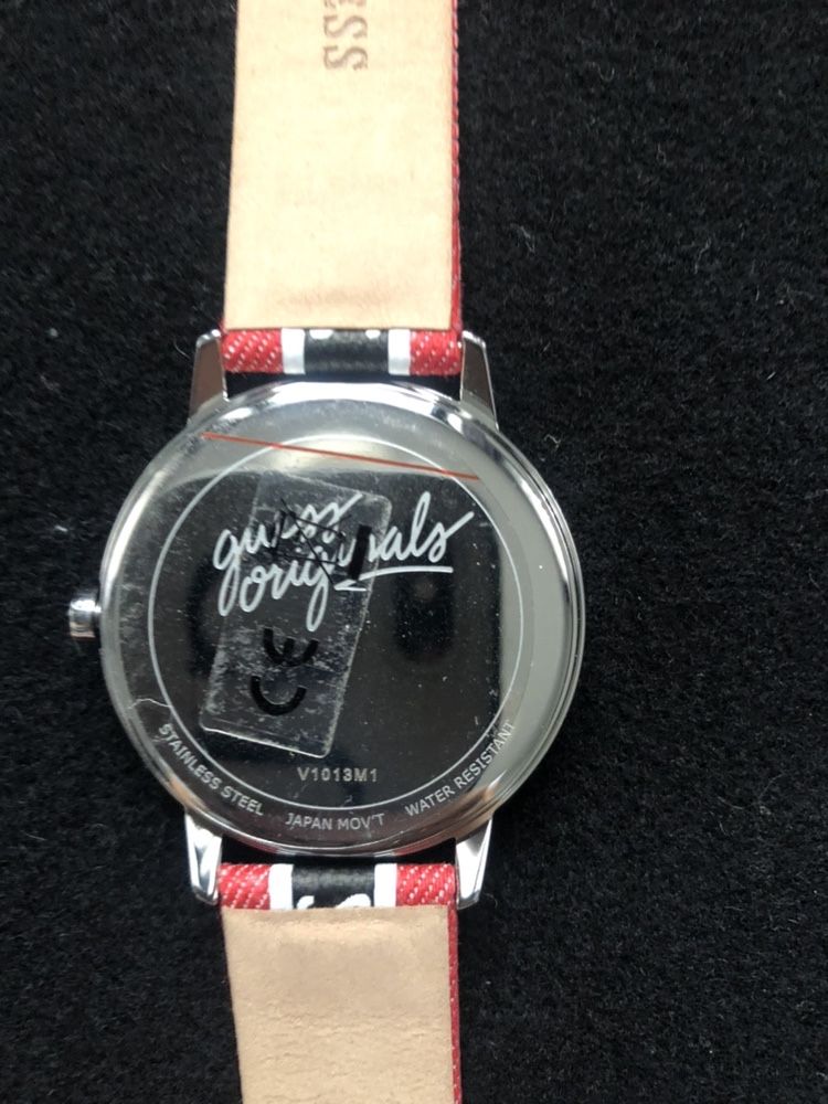 Zegarek sportowy Guess