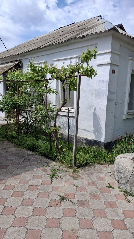 Продаётся  добротный дом в Варваровке.