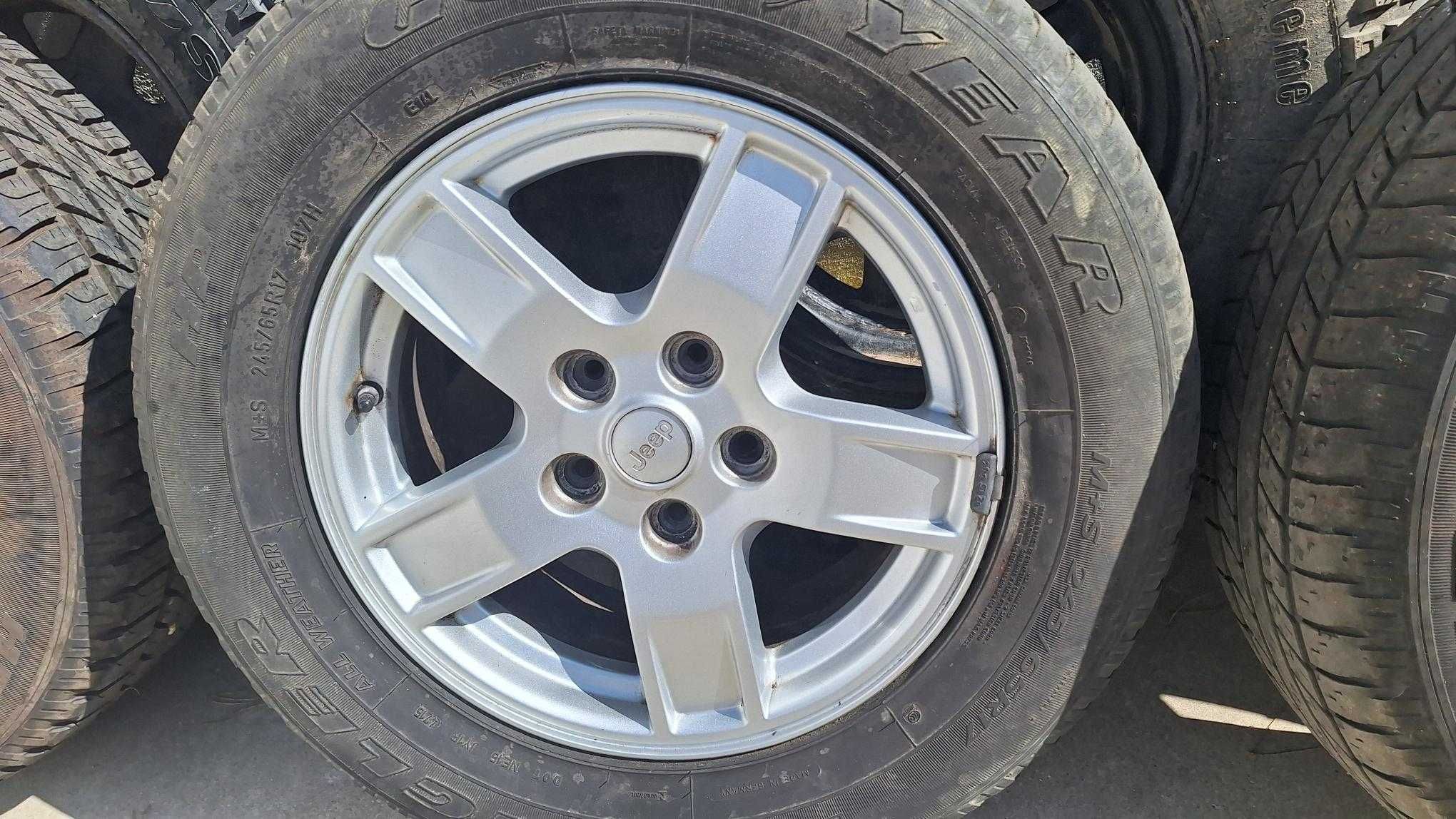 Jantes c/pneus 245/65R17 Jeep Grand Cherokee, Wrangler jk 5x127