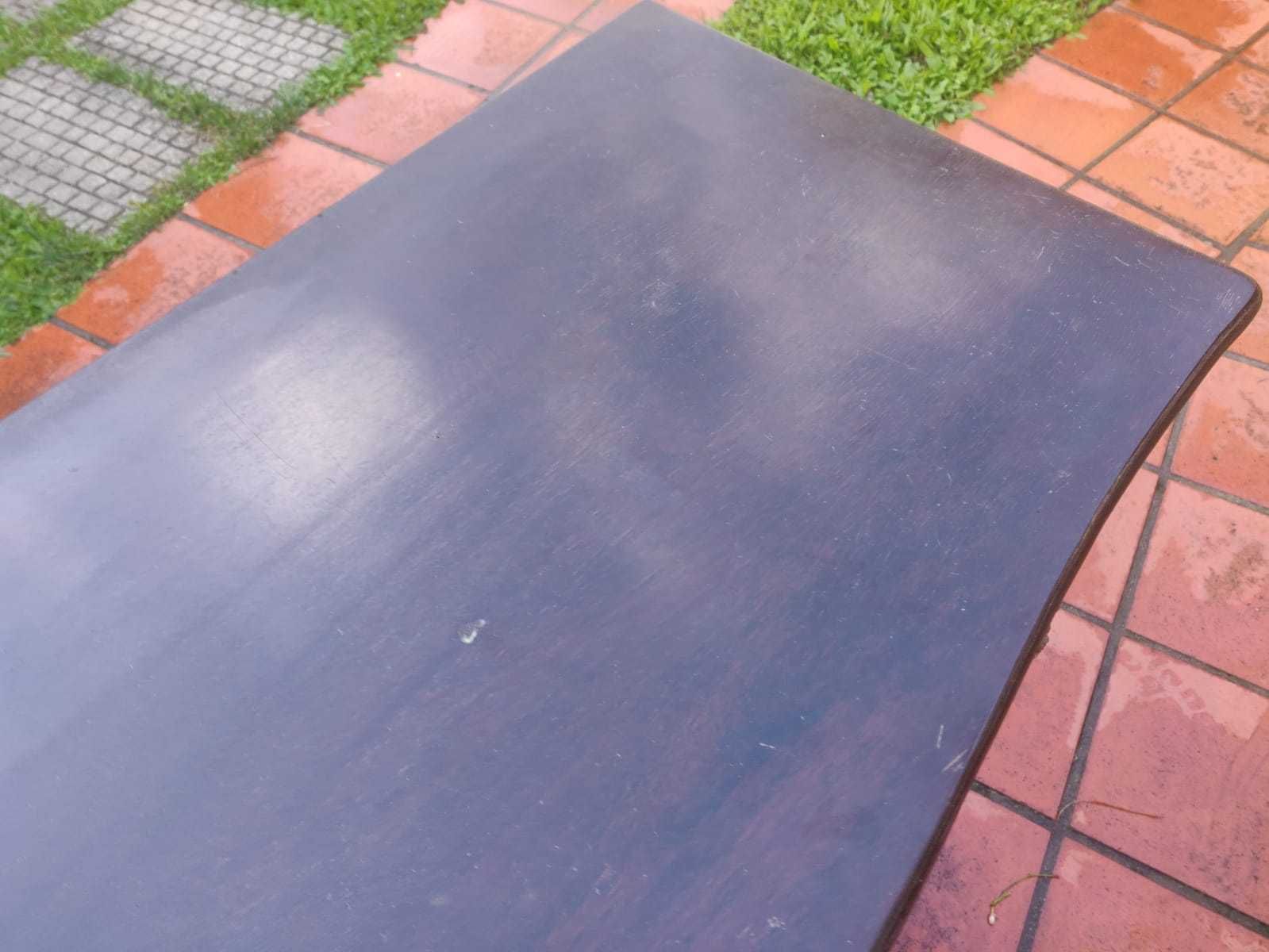 Comoda de madeira antiga