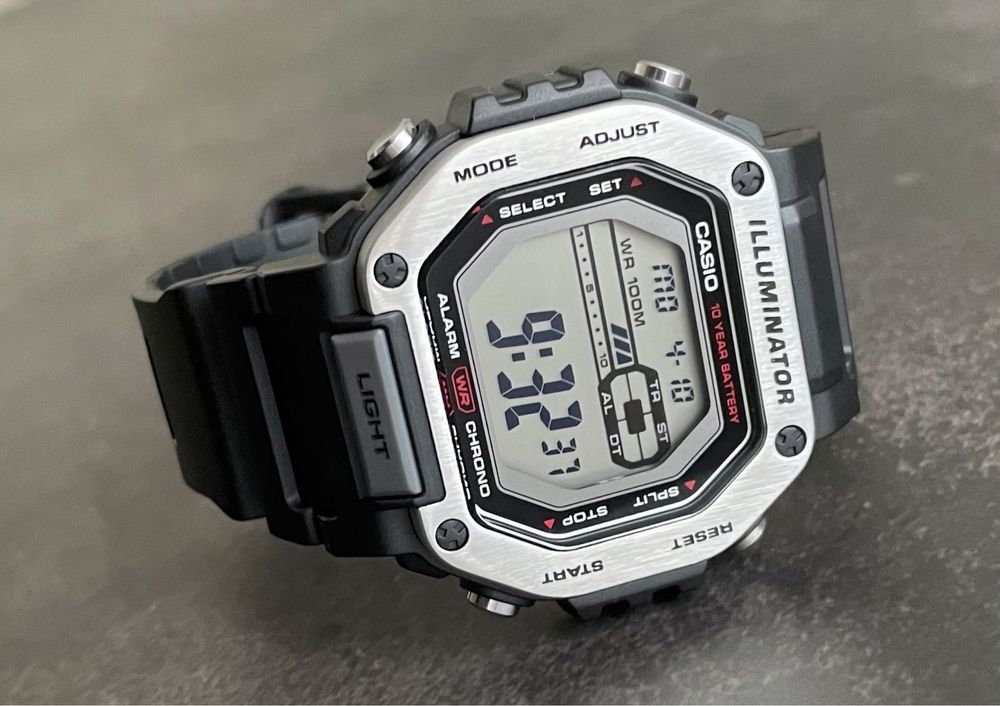 Новинка! Годинник Casio MWD-110H-1A новий оригінал illuminator