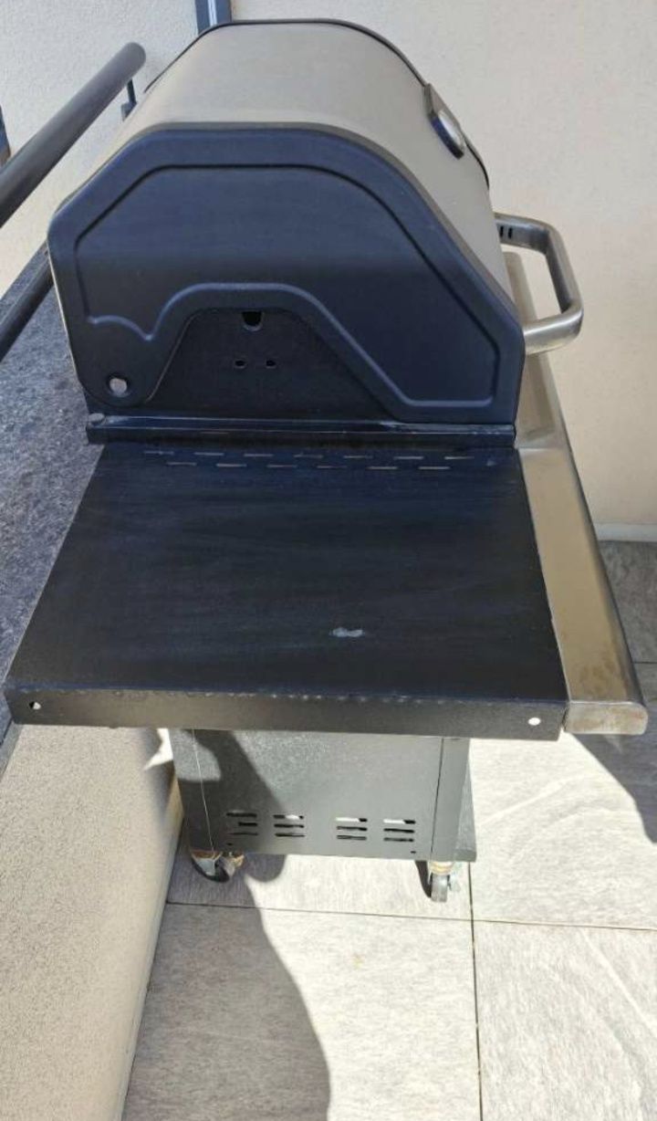 Grill gazowy Landmann Triton 2.0 – 2 palniki, żeliwny ruszt, termometr