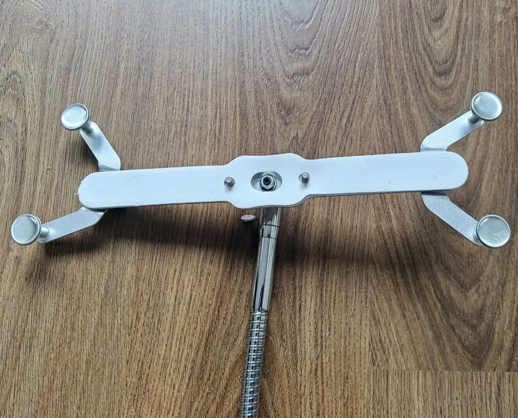 Braço metálico flexível suporte tablet