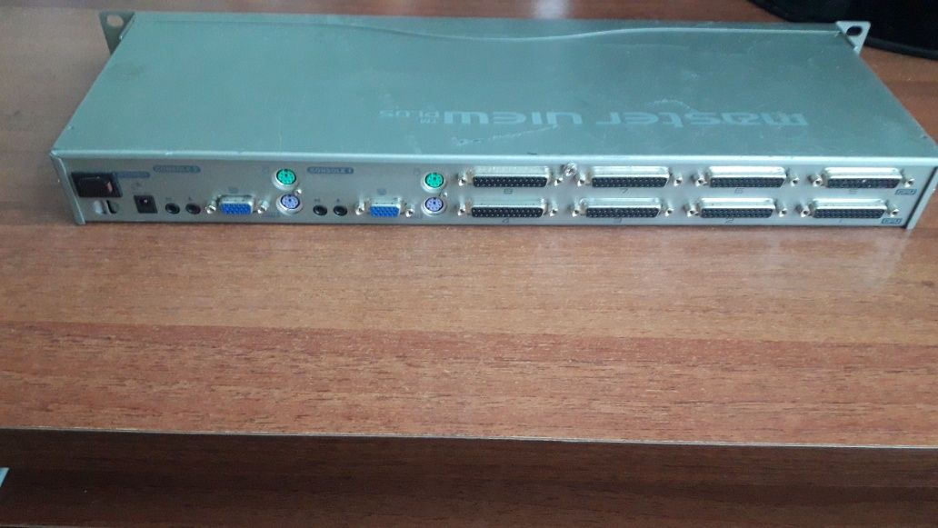 высокоэффективный KVM SWITCH КВМ-коммутатор Aten CS-228