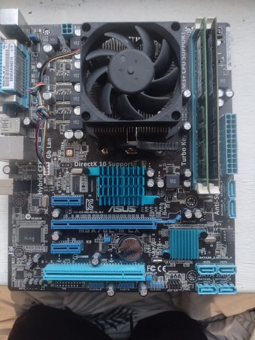 Материнская плата комплект на ам3+ FX 8300