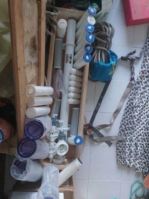 Dessalinizador marítimo profissional ECH₂O Tec–12 V DC–55 litros/hora.