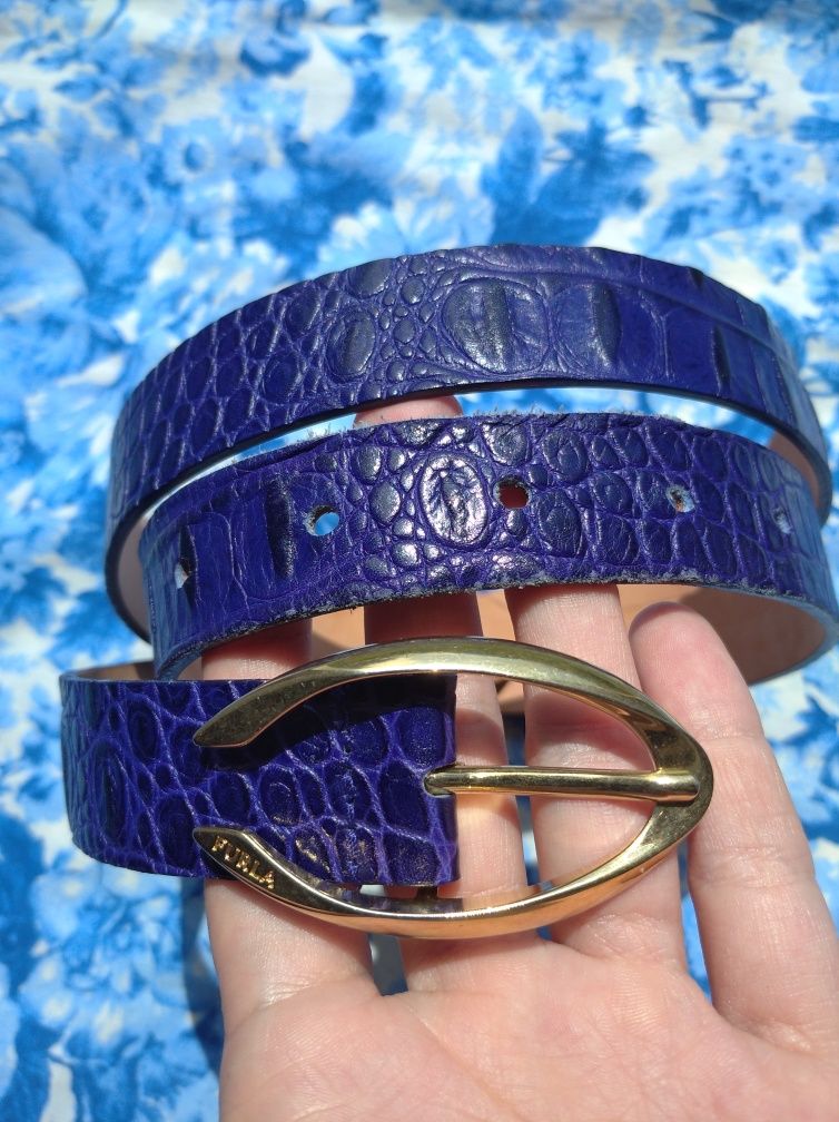 Вінтажний шкіряний ремінь Furla M синій із золотою пряжкою вінтаж пояс