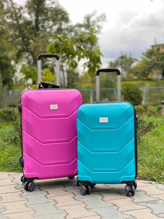 ЯКІСТЬ Валіза з полікарбонату Stone 147 / пластиковый чемодан выбор