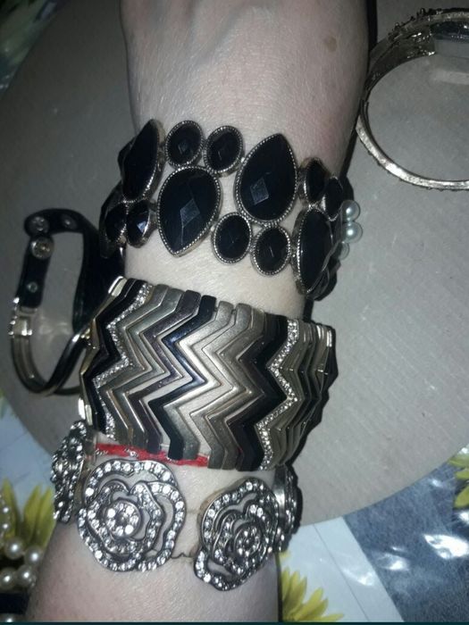 Бижутерия  браслет сережки з жемчугом