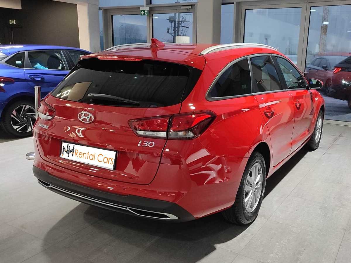 Wynajem samochodu długoterminowy Hyundai i30 SW 1.5 120 KM automat