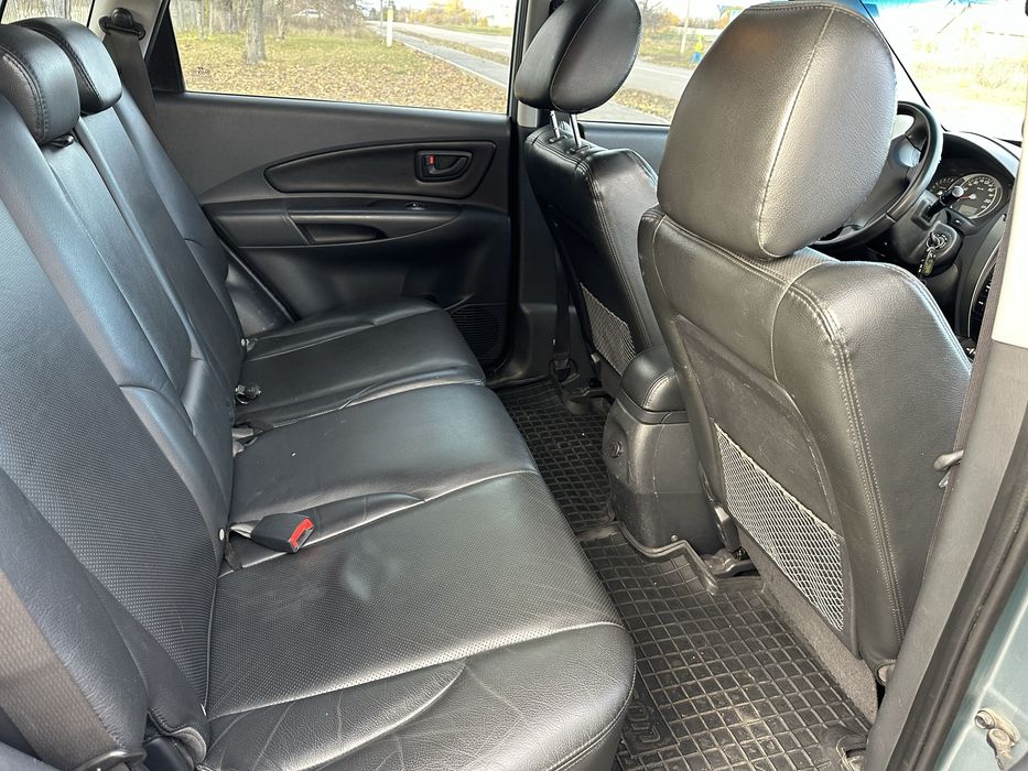 Продам Хюндай Туксон 2008 г 4 WD