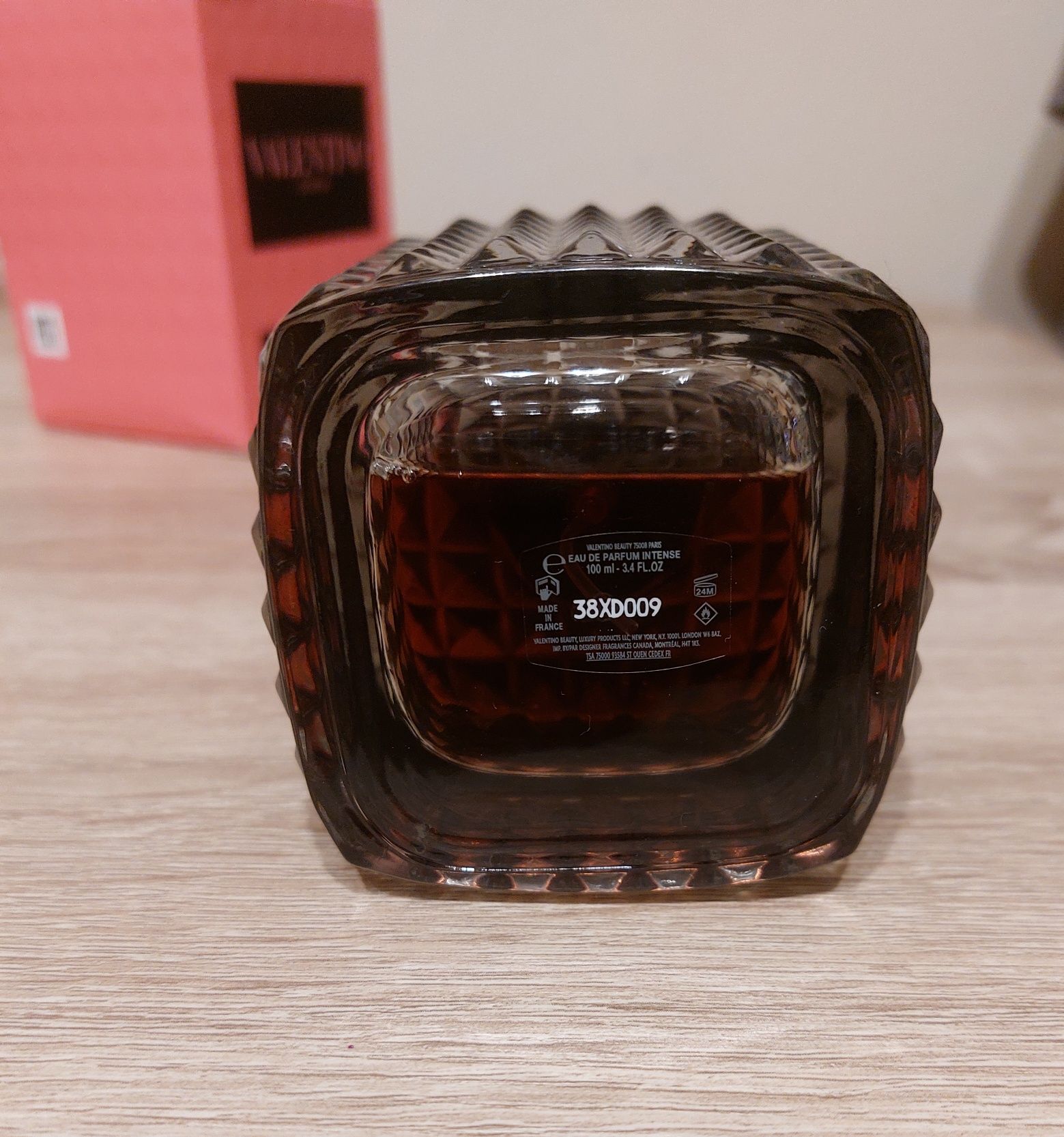 Woda perfumowana Valentino Donna Born in Roma Intense