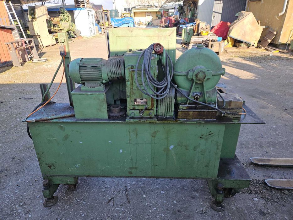 Rozwijak do blachy, druta itp bardzo mocny do prasa mimośrodowa