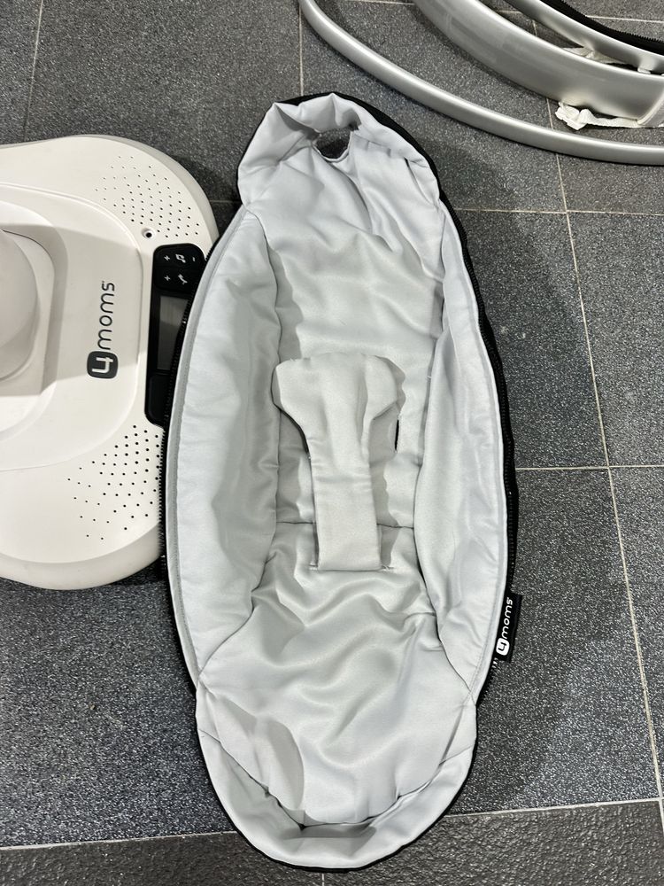 Mamaroo 4 moms usada