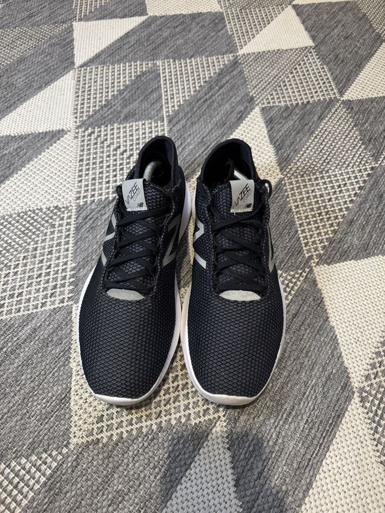 Чоловічі кросівки New Balance Vazee Coast