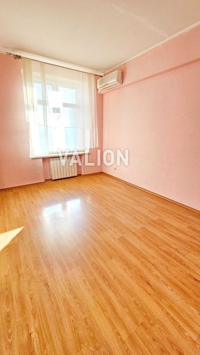 Продаж 3 кімн. кв. вул. Золотоустівська, 10-12, площа Галицька, Центр