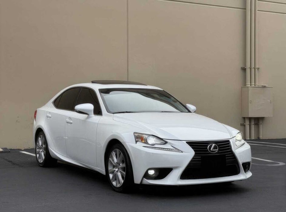 Lexus IS 250      2015