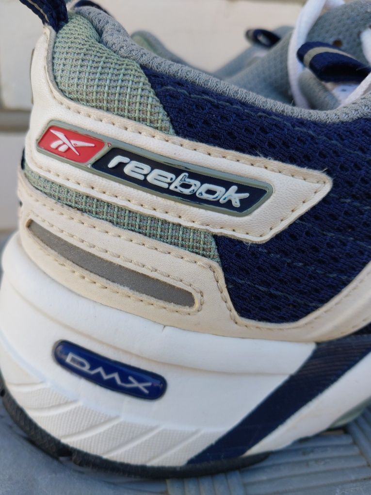 Reebok кроссовки оригинальные раз 41.5-42