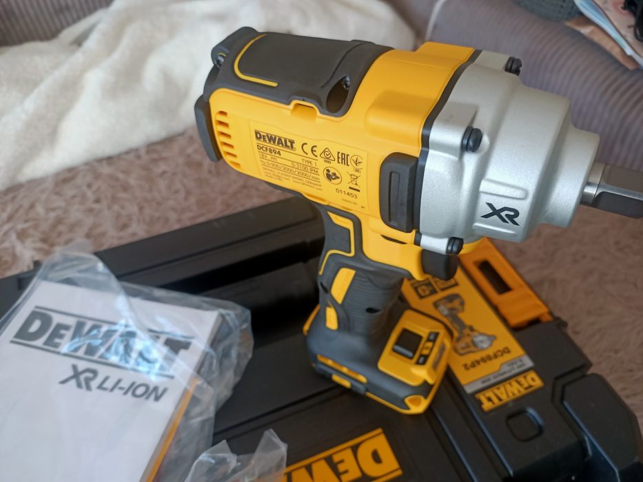 Nowy oryginalny klucz udarowy DeWalt dcf894+ kufer