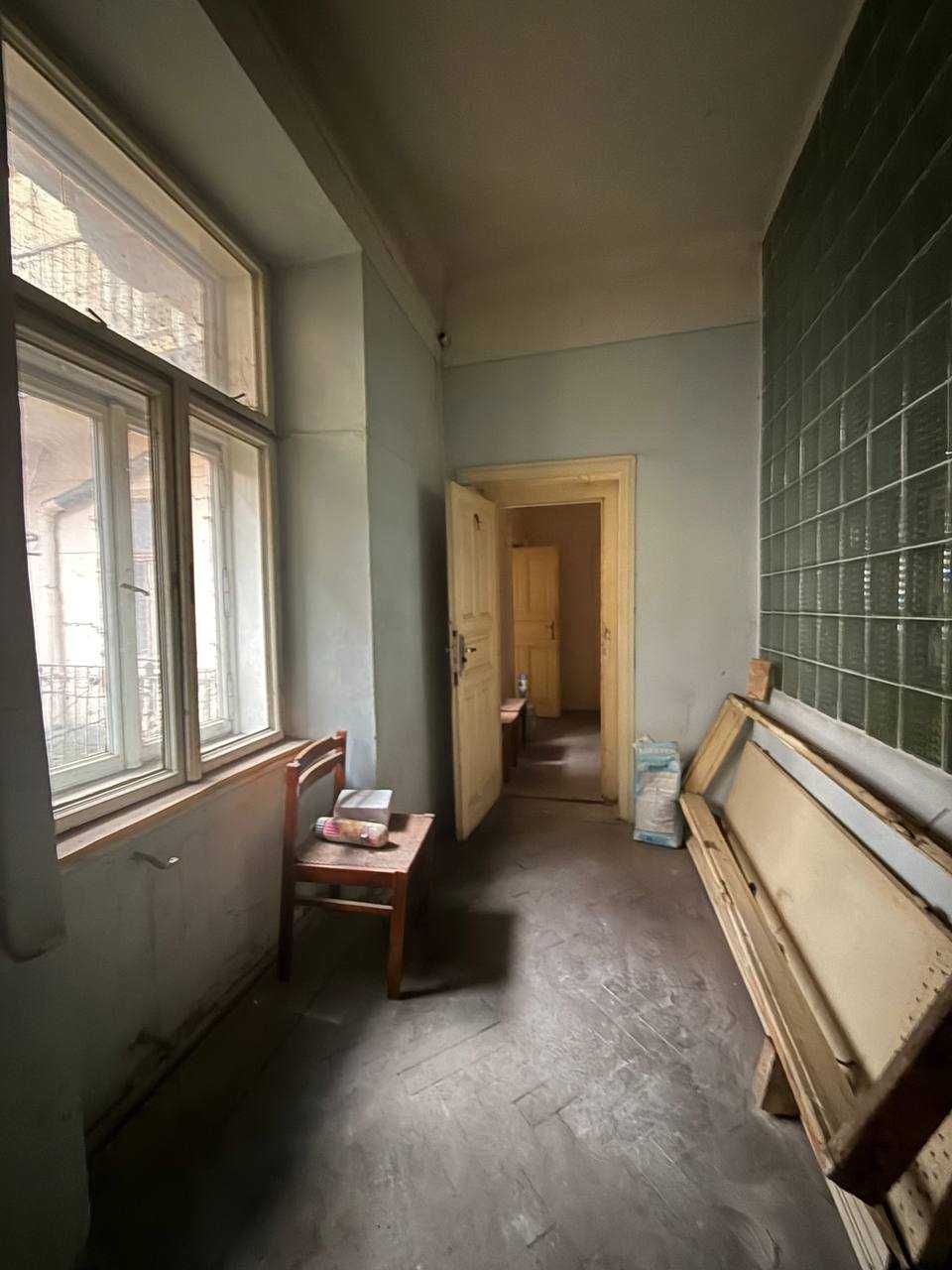 Продаж приміщення в центрі Львова, просп. Шевченка